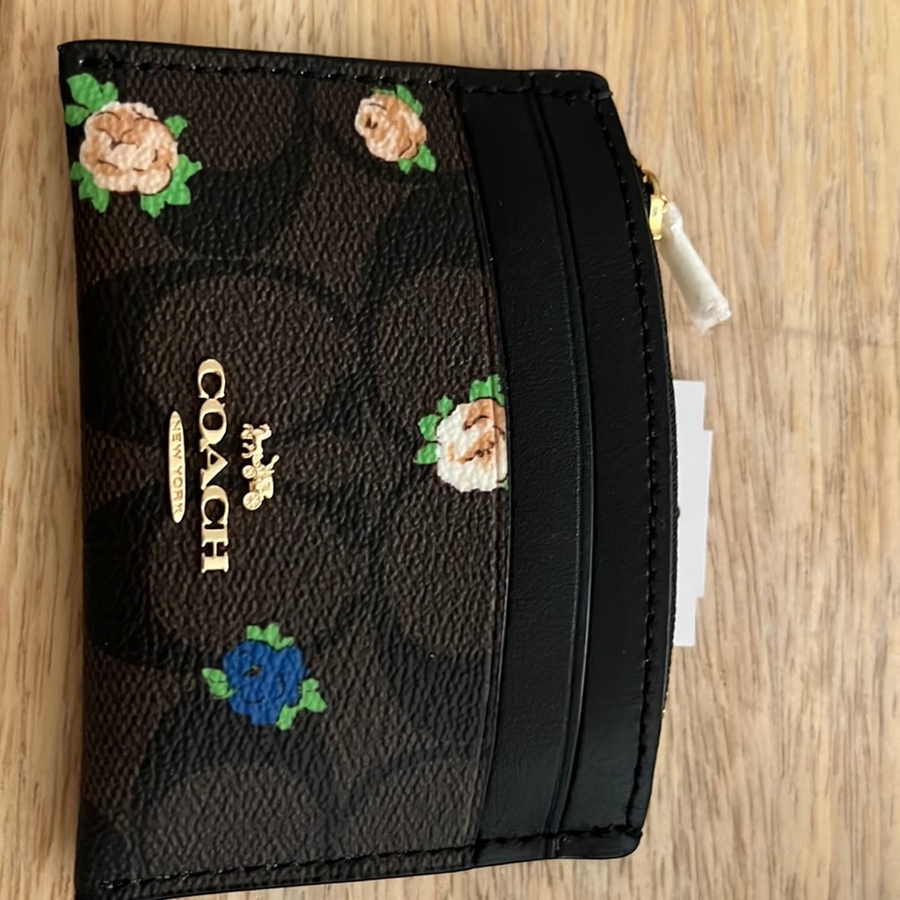 NWT Coach Signature Card Case Flowers Print In Color Brown N Black /Gold zip